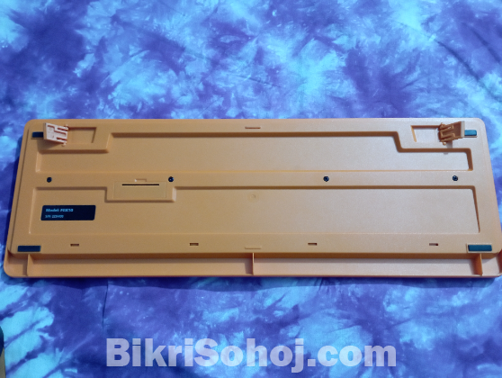 FGK1010 Keyboard and Mouse in Good Condition for Sale